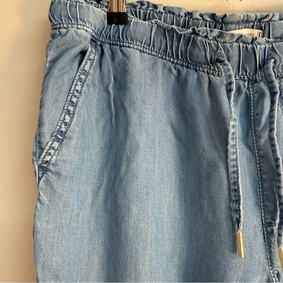 Tommy Hilfiger Women's Drawstring Sky Blue Jeans - Picture 5 of 13